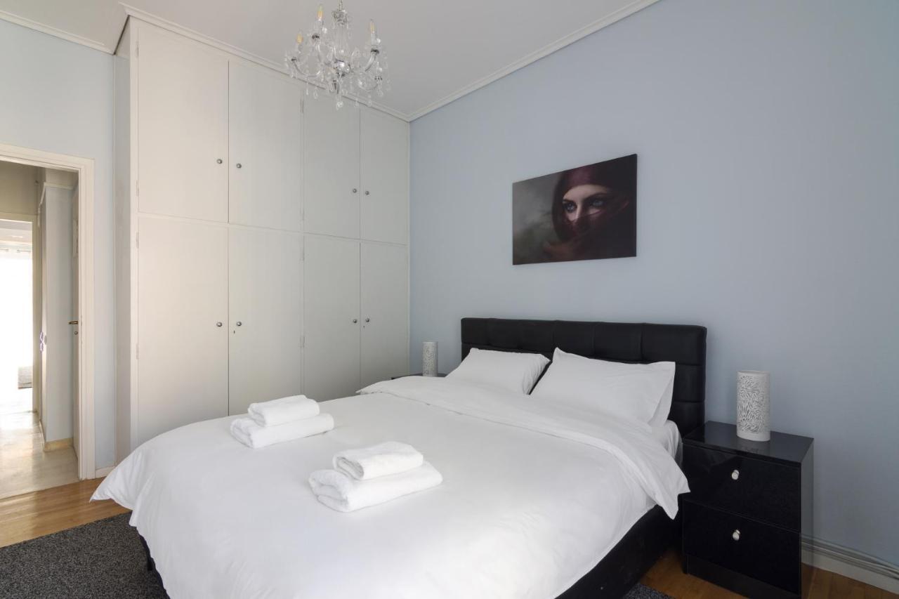 Spacious And Modern Flat For 4 Athens Exterior photo